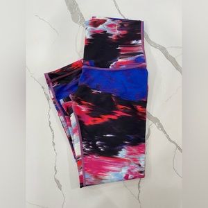 Lululemon Wunder under crop size 6